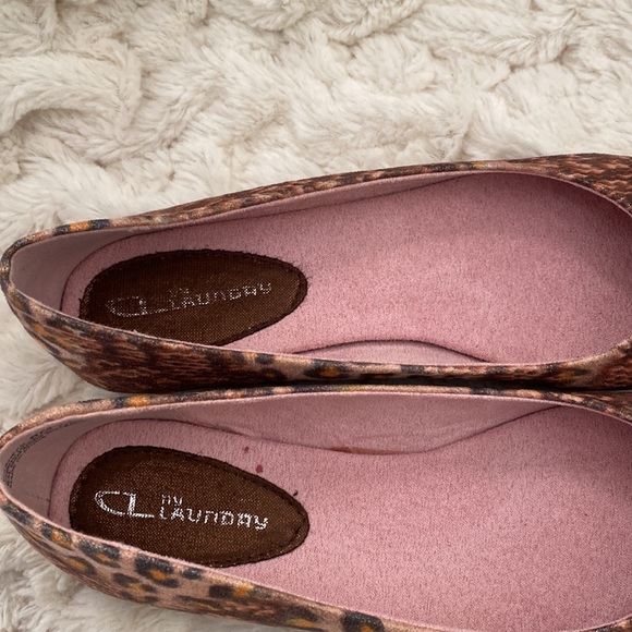 NIB animal print flats with bow 8 - Picture 3 of 5